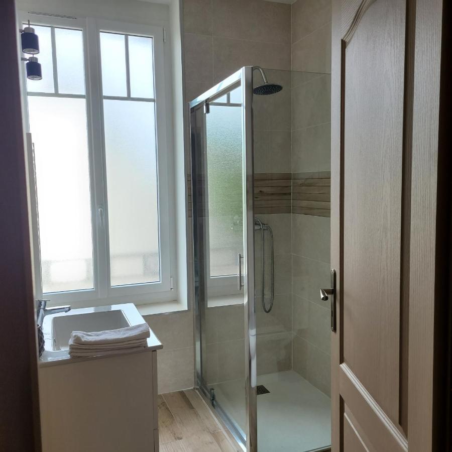 Appartements Cdg 茹瓦尼 外观 照片