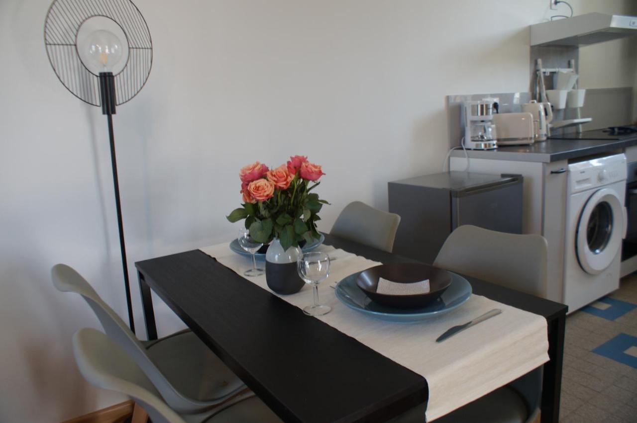 Appartements Cdg 茹瓦尼 外观 照片